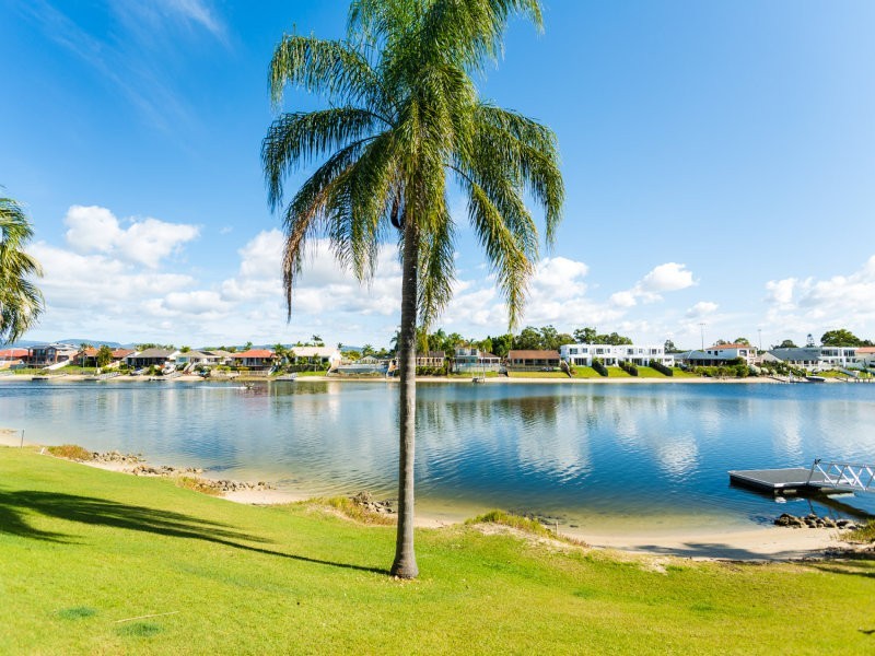 1/12 Aquila Court, Mermaid Waters QLD 4218