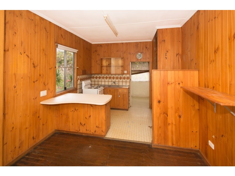 15 Horder Avenue, Labrador QLD 4215