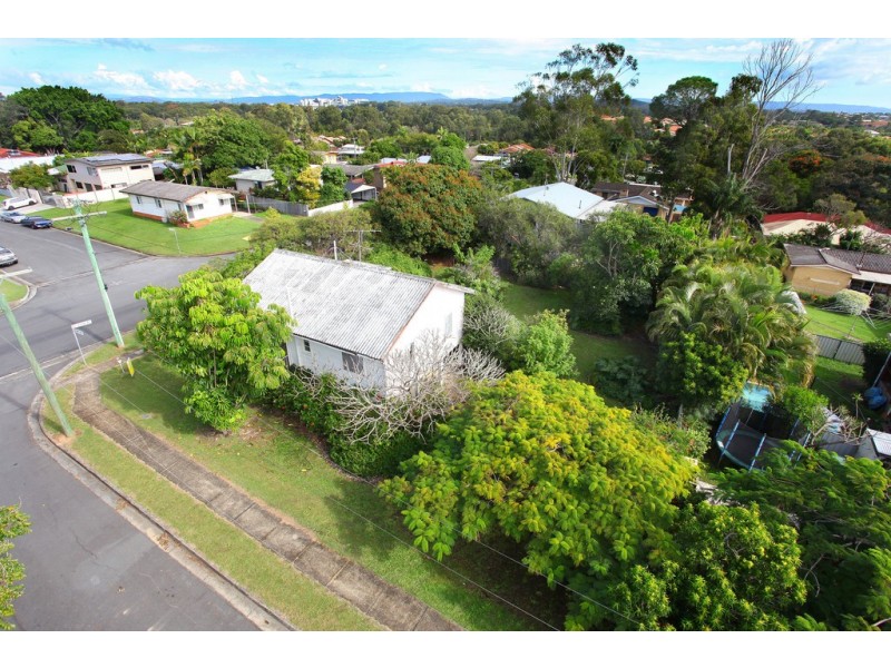 15 Horder Avenue, Labrador QLD 4215