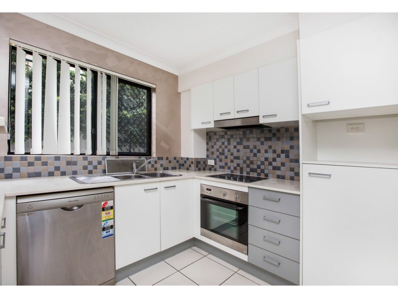 15-17 Lloyd Street, Southport QLD 4215