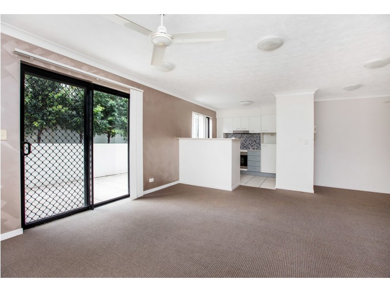 15-17 Lloyd Street, Southport QLD 4215