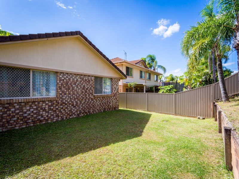 143/31 Usher Avenue, Labrador QLD 4215