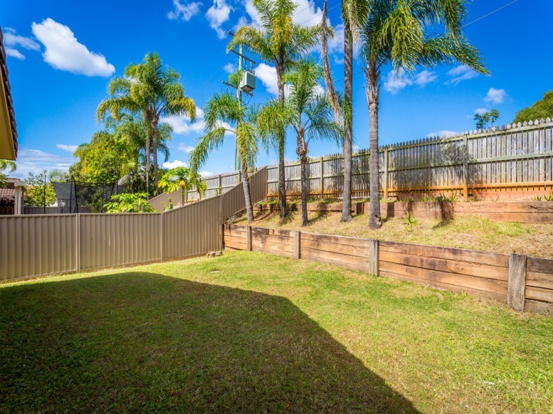 143/31 Usher Avenue, Labrador QLD 4215