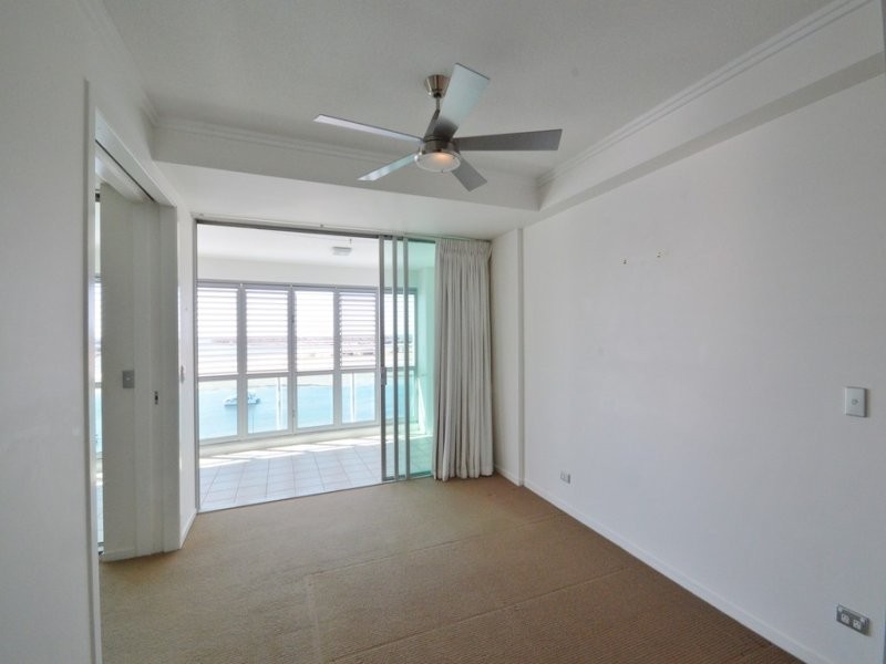 902/300 Marine Parade, Labrador QLD 4215