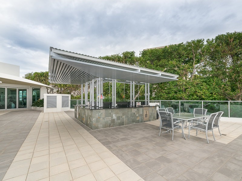 902/300 Marine Parade, Labrador QLD 4215