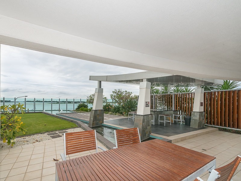 902/300 Marine Parade, Labrador QLD 4215
