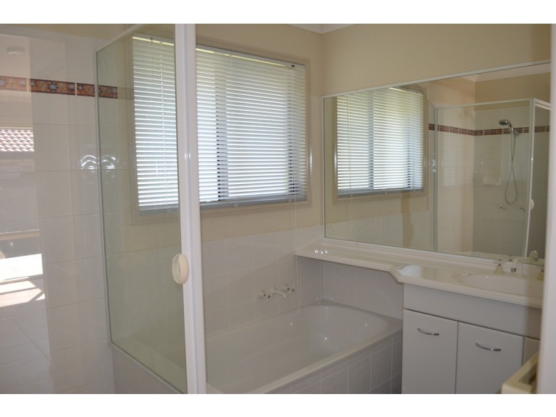 21 Bushgum Crescent, Upper Coomera QLD 4209