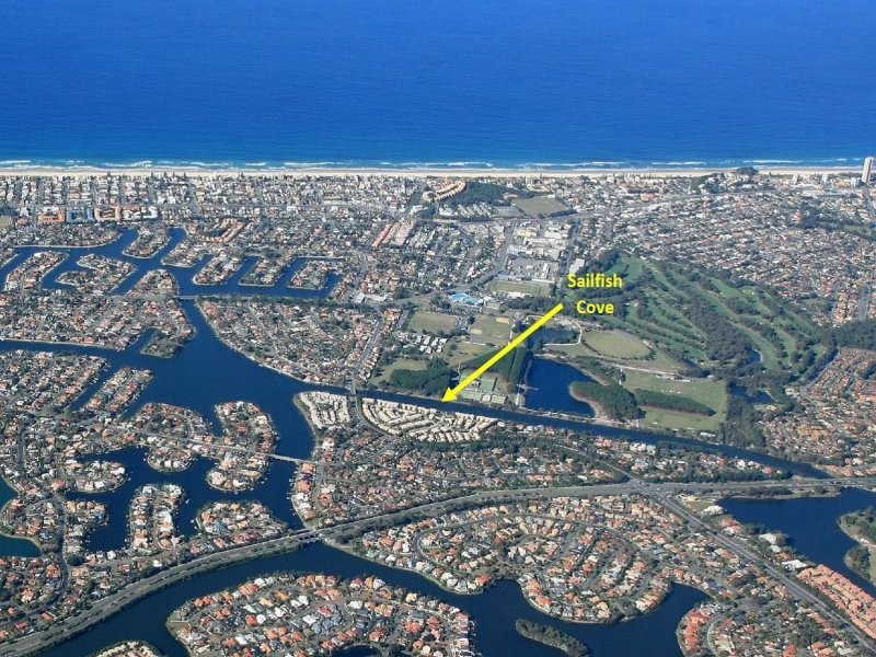 157/215 Cottesloe Drive, Mermaid Waters QLD 4218