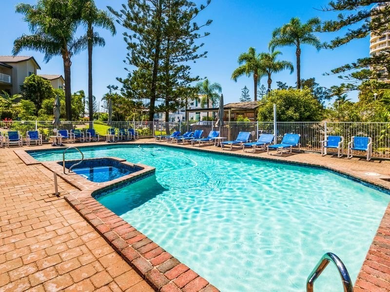 42/37 Bayview Street, Runaway Bay QLD 4216