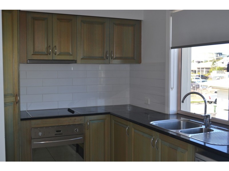 2/14 Pendraat Parade, Hope Island QLD 4212