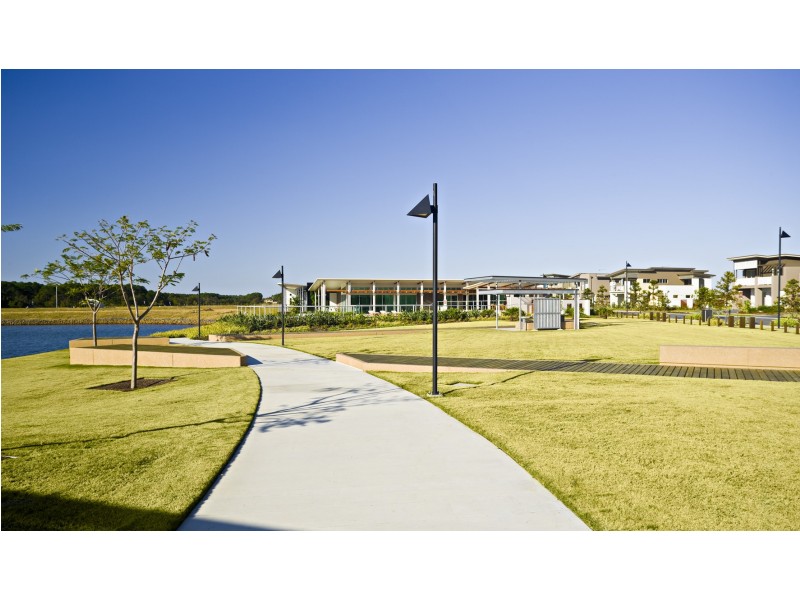 1 Cova Boulevard, Hope Island QLD 4212