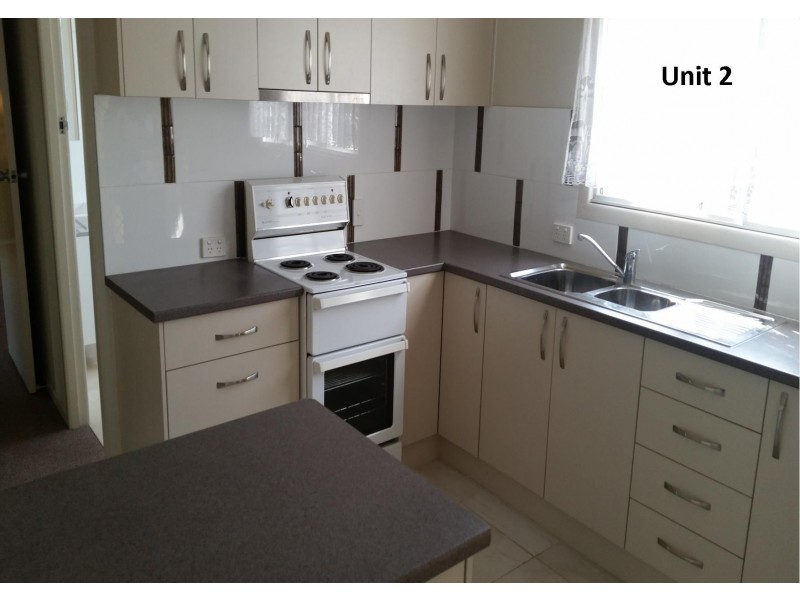 2/93 Pohlman Street, Southport QLD 4215