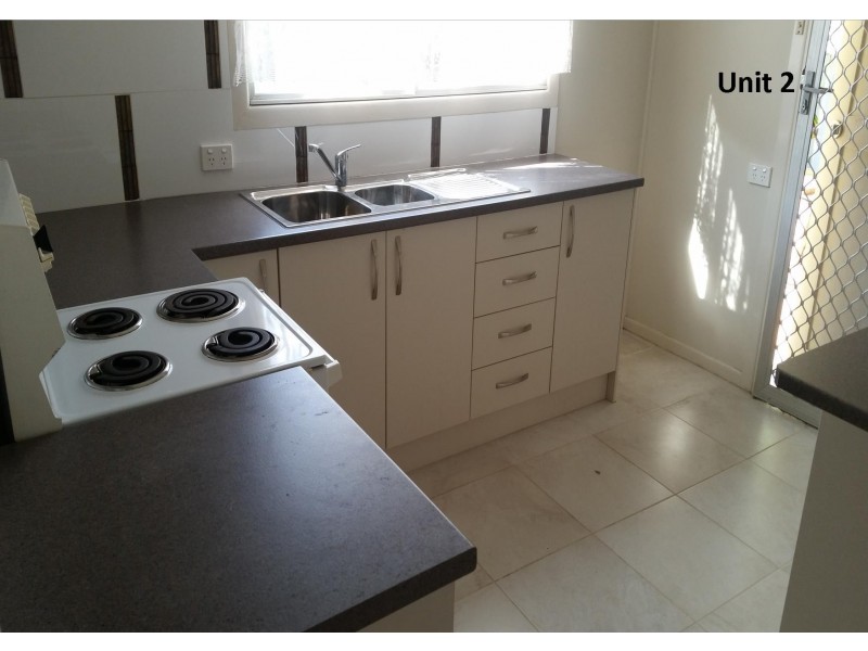 2/93 Pohlman Street, Southport QLD 4215