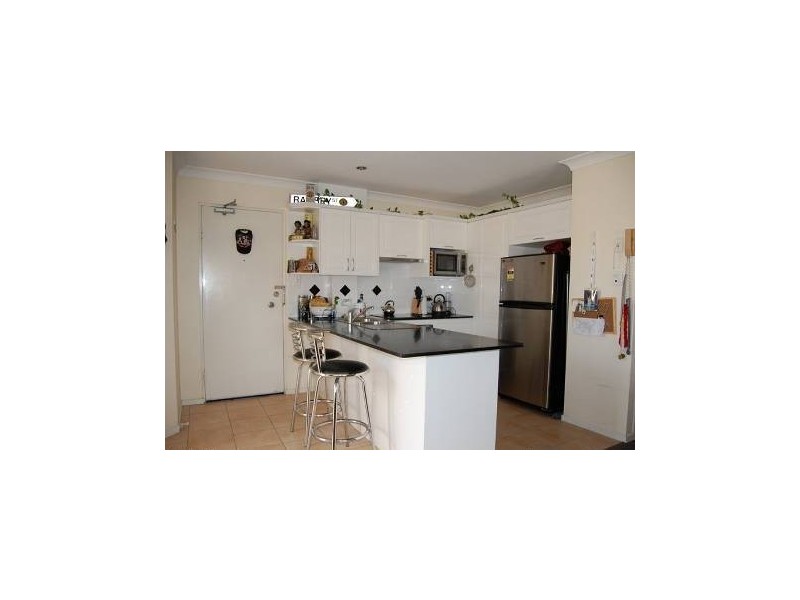 9/10 Brisbane Road, Labrador QLD 4215
