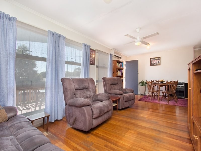 72 Central Street, Labrador QLD 4215