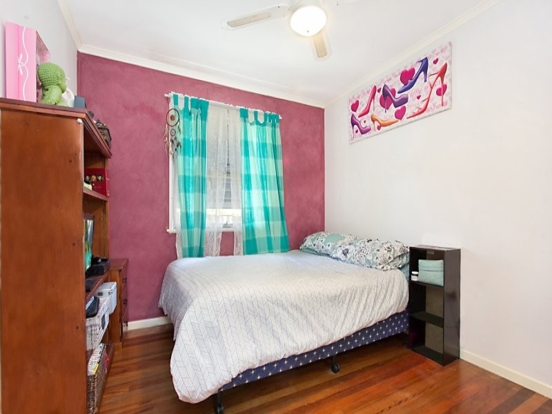 72 Central Street, Labrador QLD 4215