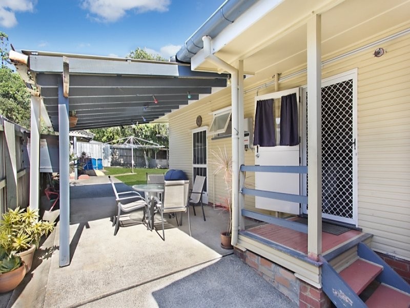 72 Central Street, Labrador QLD 4215