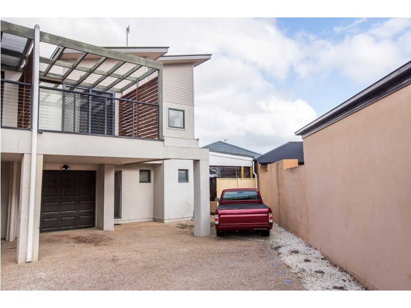 1/2 Palma Crescent, Varsity Lakes QLD 4227