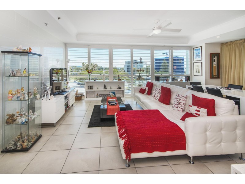 509 / 360 Marine Parade, Labrador QLD 4215