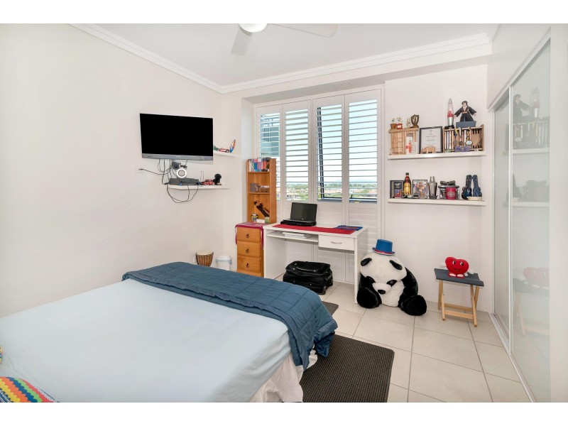 509 / 360 Marine Parade, Labrador QLD 4215