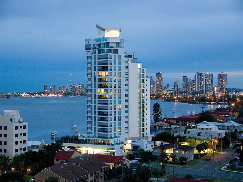 509 / 360 Marine Parade, Labrador QLD 4215