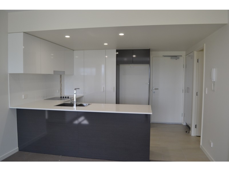 202/32 Broadwater Avenue, Hope Island QLD 4212