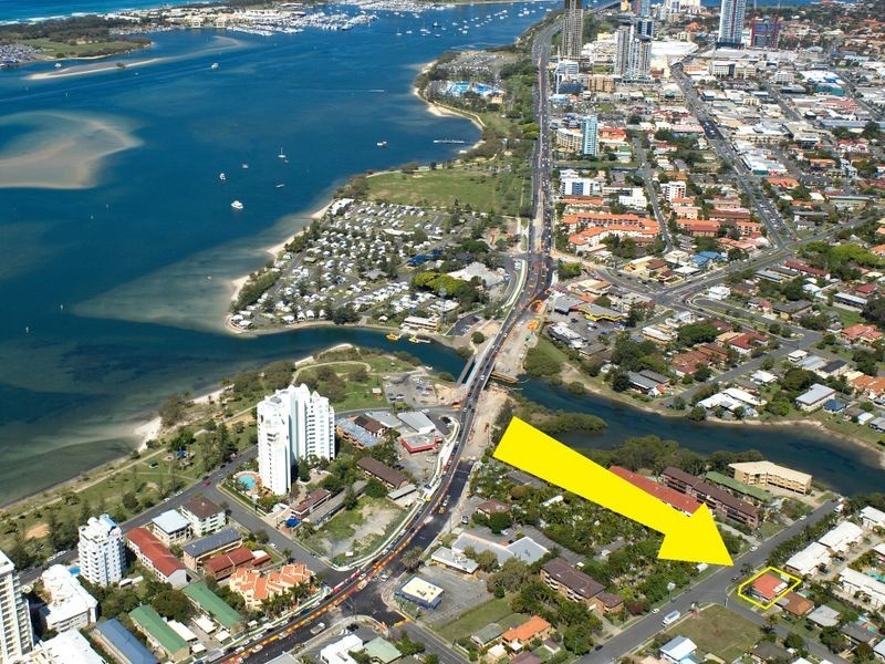 2 Rathbone Place, Labrador QLD 4215