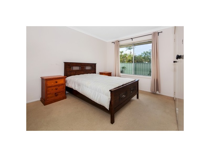 2 Rathbone Place, Labrador QLD 4215