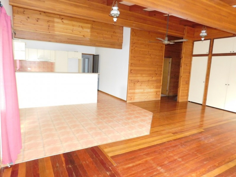 36 Imperial Parade, Labrador QLD 4215