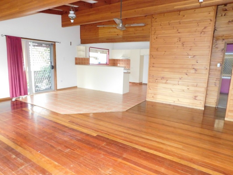 36 Imperial Parade, Labrador QLD 4215