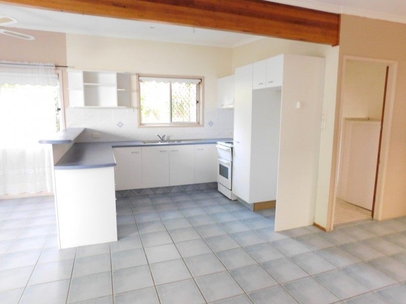 36 Imperial Parade, Labrador QLD 4215