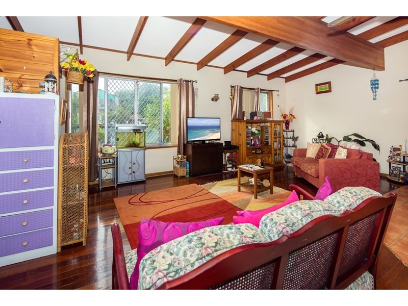 36 Imperial Parade, Labrador QLD 4215