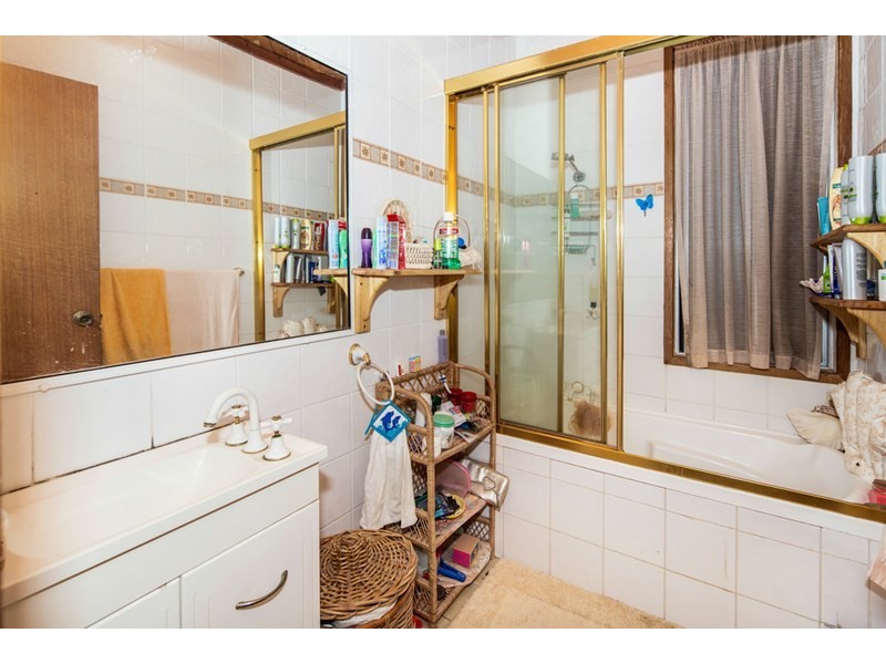 36 Imperial Parade, Labrador QLD 4215