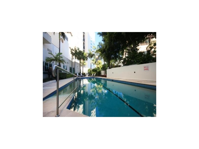 97/326-342 Marine Parade, Labrador QLD 4215