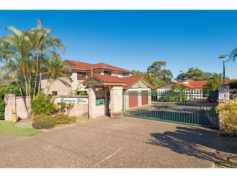 8/212 Central Street, Labrador QLD 4215