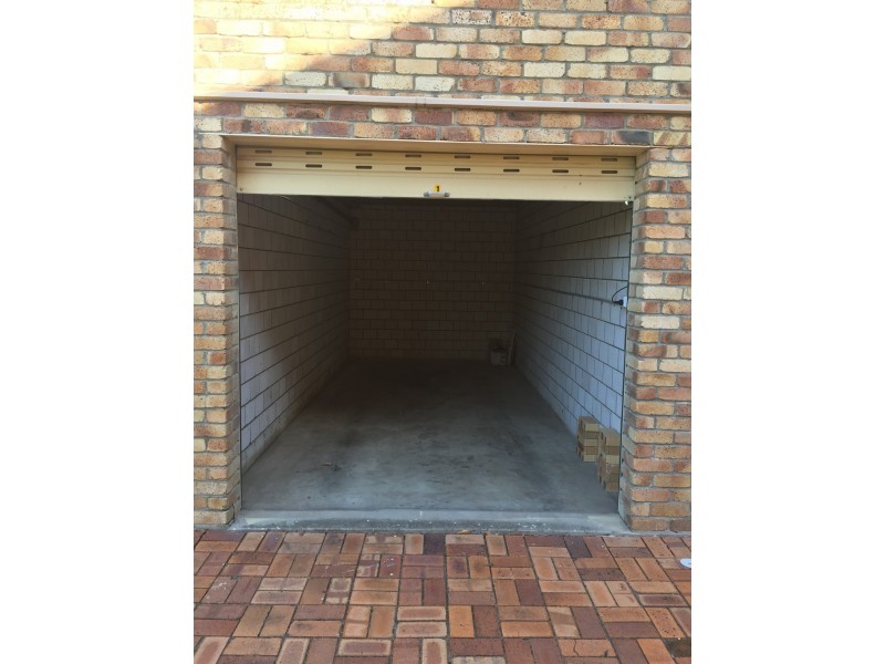 1/6 Broad Street, Labrador QLD 4215