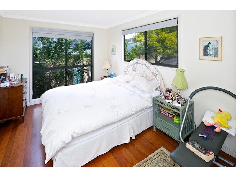2/463 Pine Ridge Road, Runaway Bay QLD 4216