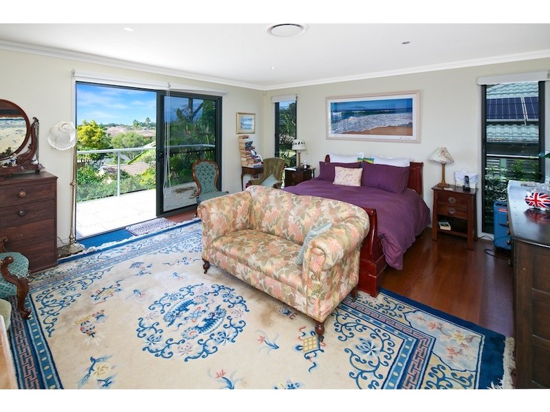 2/463 Pine Ridge Road, Runaway Bay QLD 4216