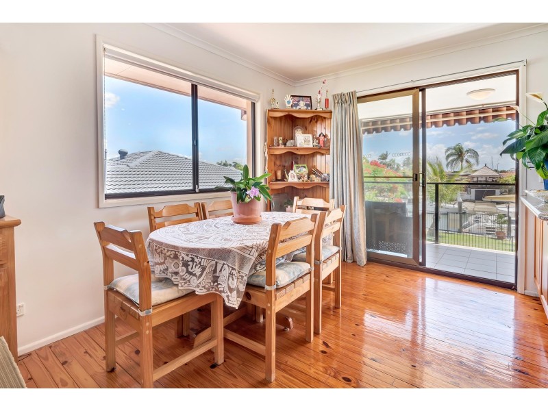 61 Oxley drive, Paradise Point QLD 4216