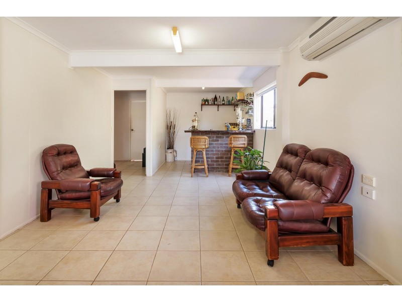 61 Oxley drive, Paradise Point QLD 4216