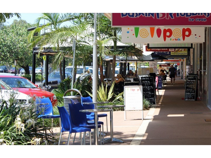 61 Oxley drive, Paradise Point QLD 4216