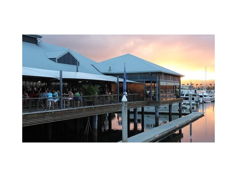 Hope Island QLD 4212