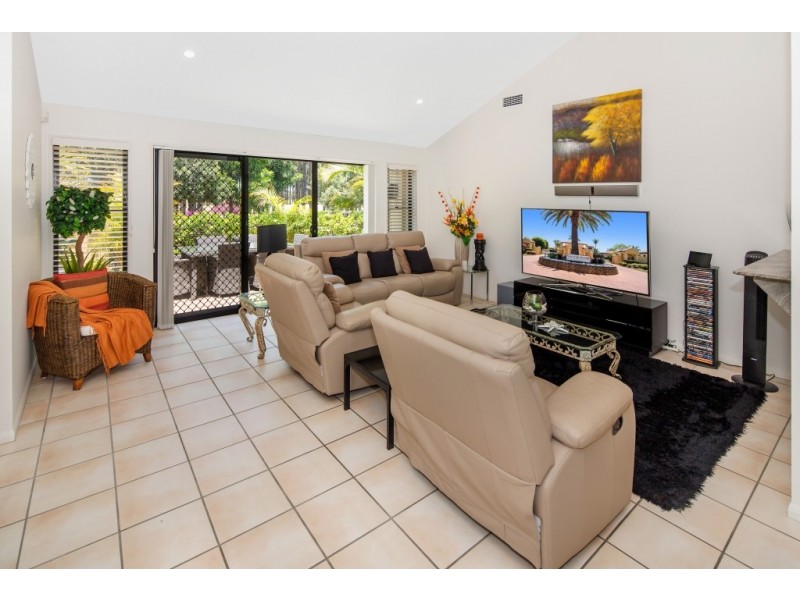 Hope Island QLD 4212