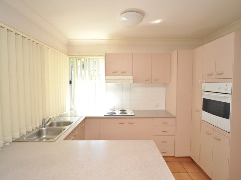 12 Oxbridge Chase, Arundel QLD 4214