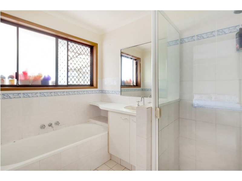 1/72 Botanical Drive, Labrador QLD 4215