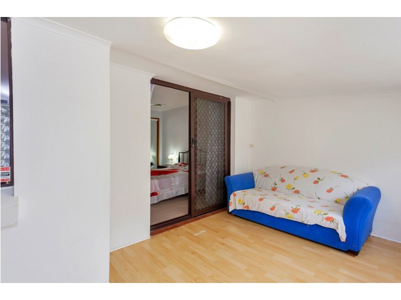 1/72 Botanical Drive, Labrador QLD 4215