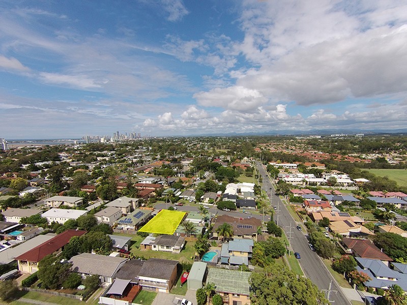 6 Kenmar Street, Labrador QLD 4215
