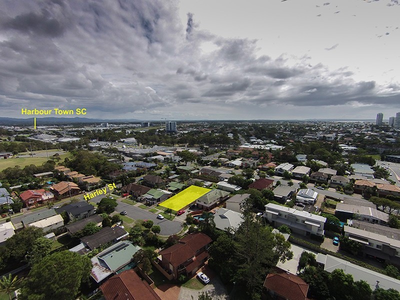 6 Kenmar Street, Labrador QLD 4215