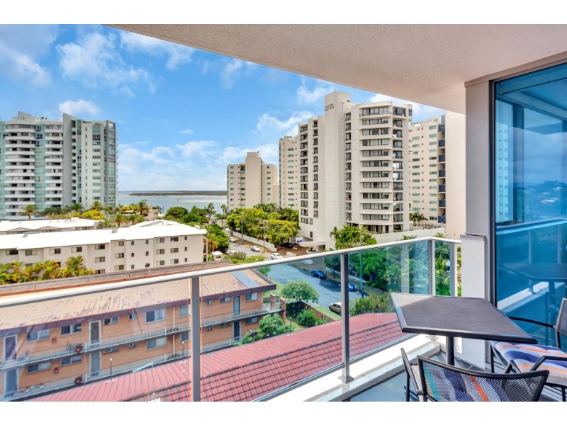 609/20 Labrador Street, Labrador QLD 4215