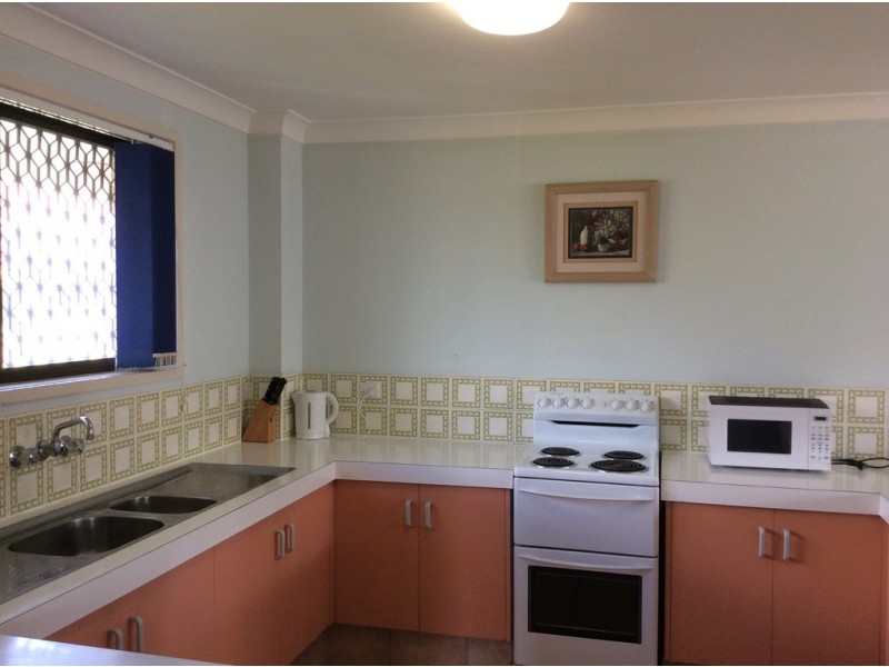 4/3 Robert Street, Labrador QLD 4215